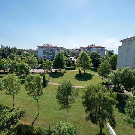 Lakeside Family Apartment Siófok Exteriör bild