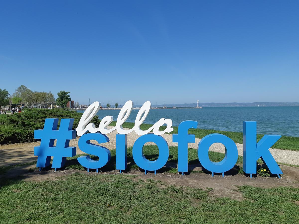 Lakeside Family Apartment Siófok Exteriör bild